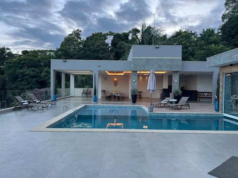 Piúma Sea View Beach House(Near Iriri)until 23 ppl