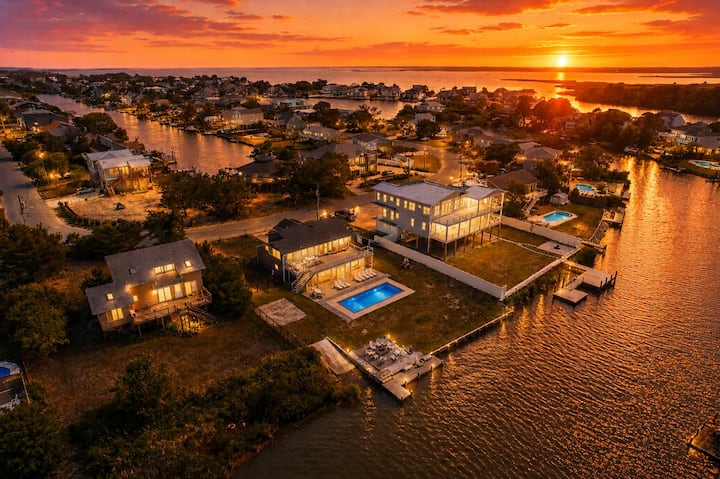 NEW! Waterfront, Boat Ramp, Pool, Hot Tub