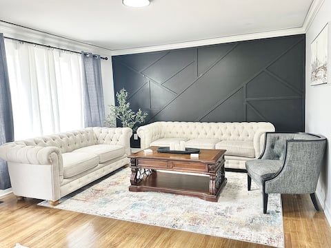 Comfortable Home | 4 BD | 3 BA | 6 TVs | Bar