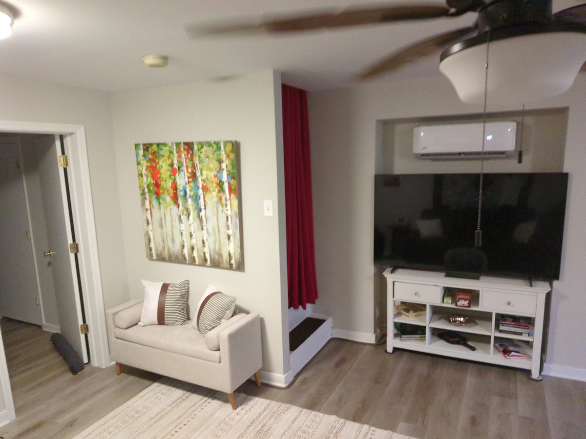 CORTIS エアビーアンドビー airbnb トレカセット　未開封 Cozy Hideaway guest suite - Guest suites for Rent in Midlothian
