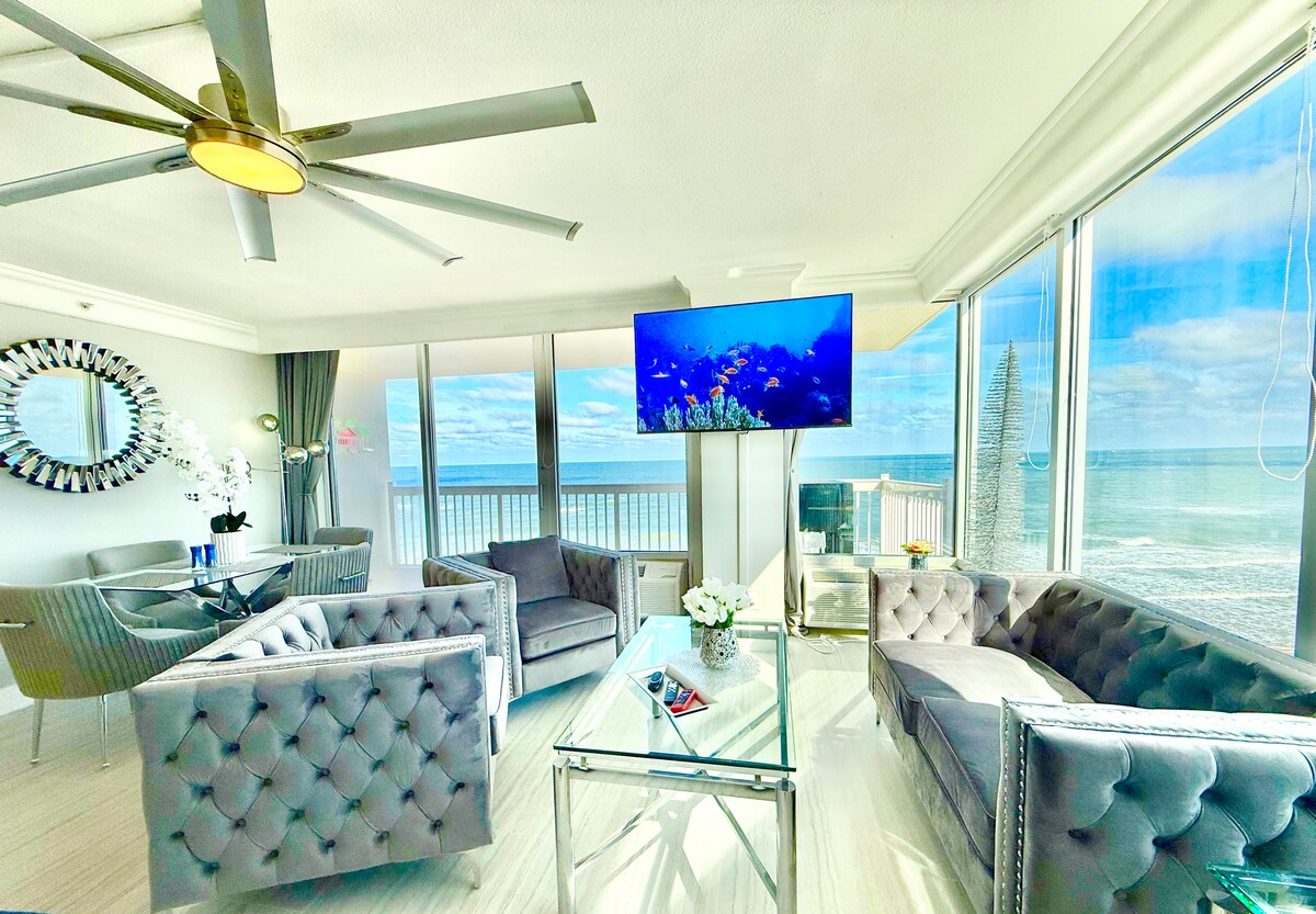 WOW Oceanfront Balcony Pool Gym