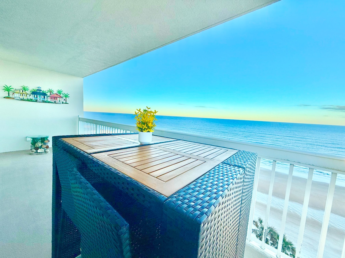 WOW Oceanfront Balcony Pool Gym