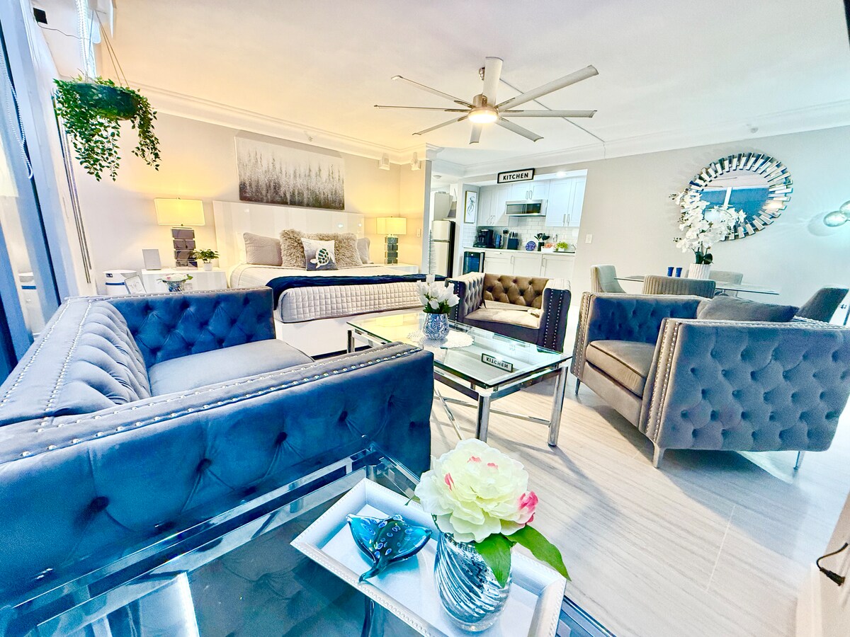 WOW Oceanfront Balcony Pool Gym