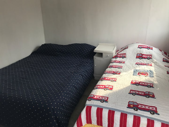 საძინებელი 3