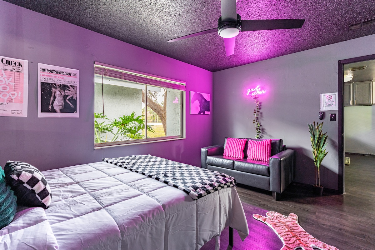 Y2K Home in Orlando 2 min to UCF - Houses for Rent in Orlando