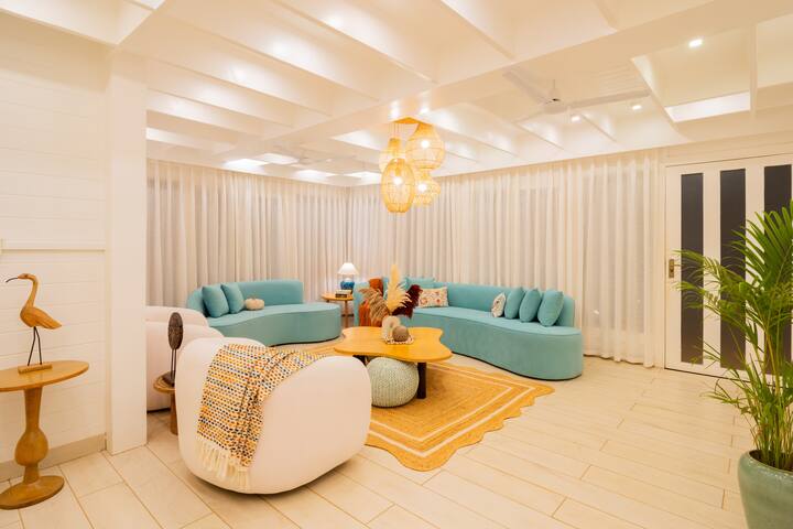 Living room image 1