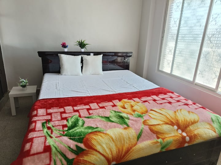 брачен кревет (широк 150-179 см 