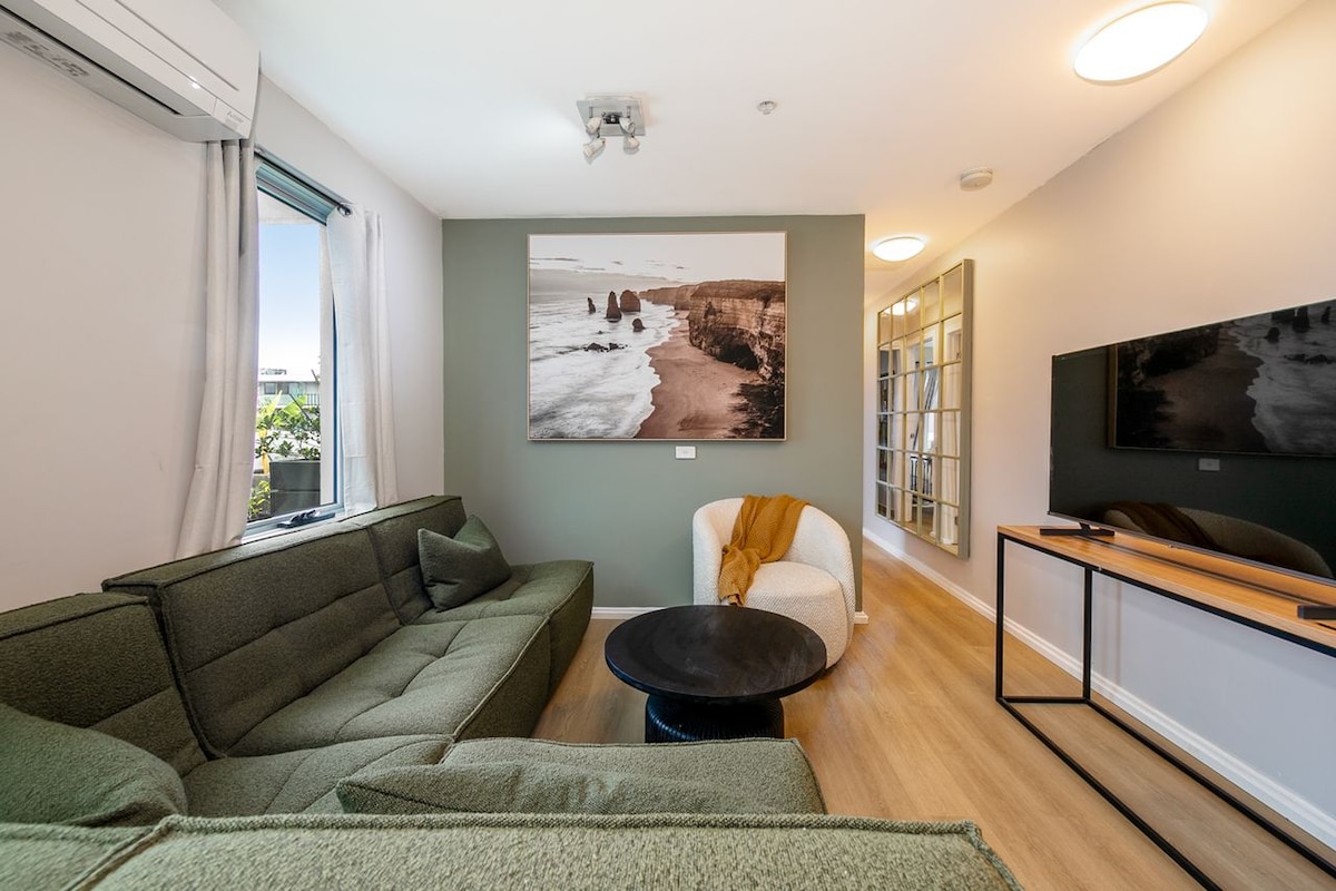 Top Airbnb: Rooftop Hawthorn Retreat near Glenferrie Rd in Melbourne