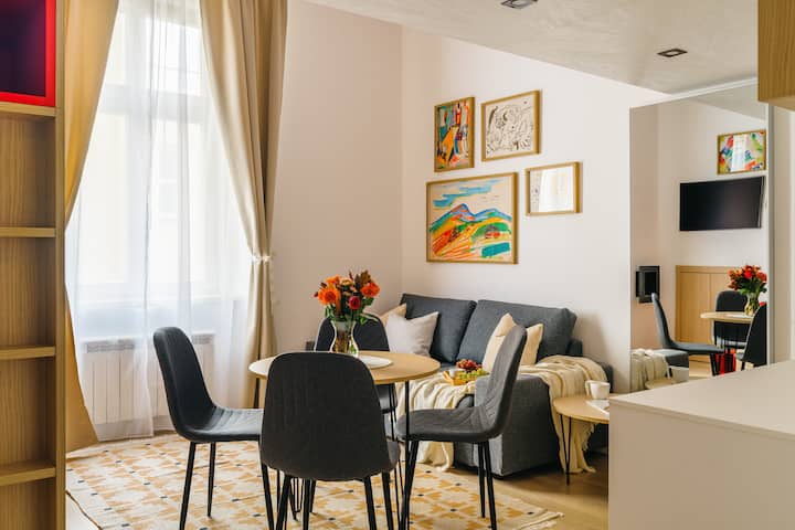 Cute City Pad|wenceslas Sq | Next To Train & Metro - Prag