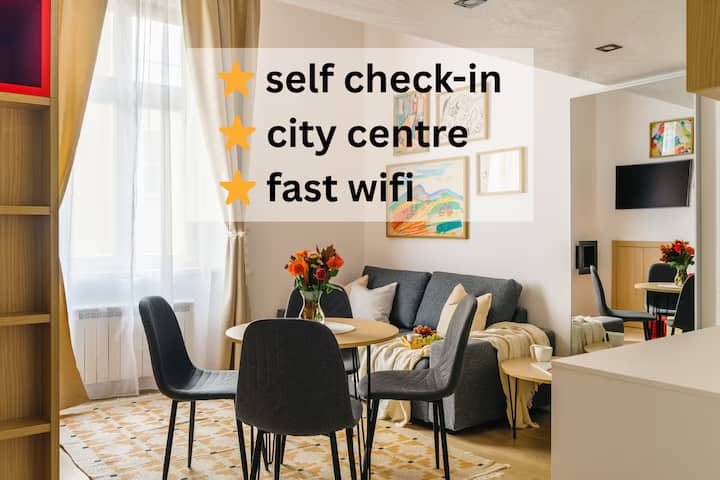 Bbb_cute City Pad|wenceslas Sq | Train & Metro - Prague