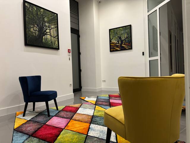 Espace luxueux 230m2 6ch parking sécurisés offerts