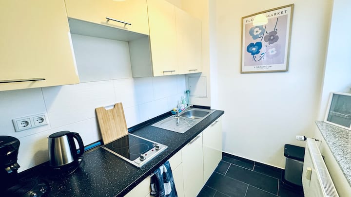 Zentrales Apartment Krefeld (Balkon, Wlan, Küche) - Krefeld