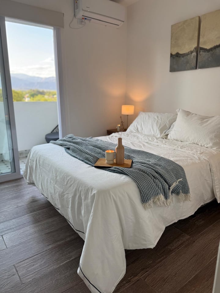 Molina "Sophisticated Comfort"