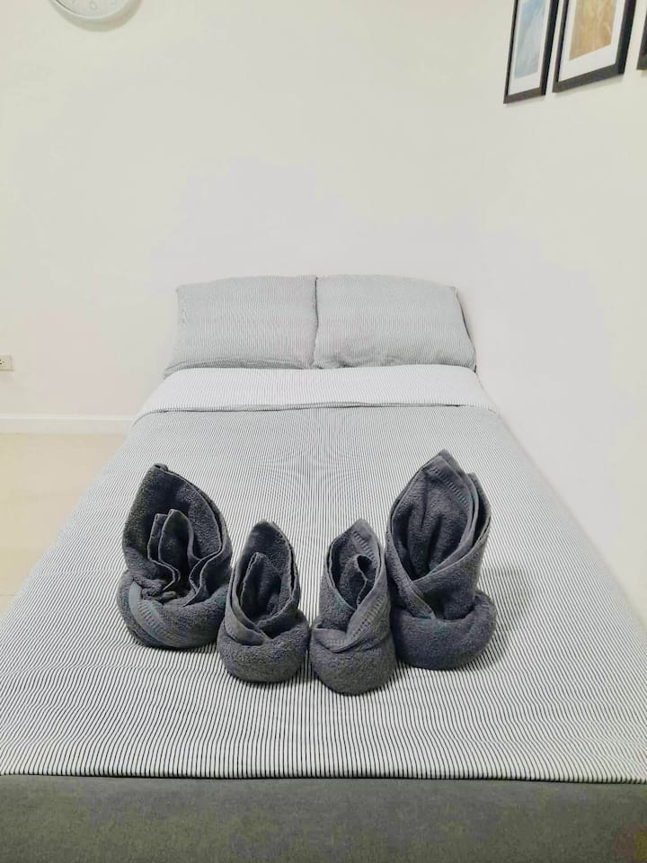 Peache's Crib A Cozy 1br Apt Beside Robinsons Mall - Bacolod