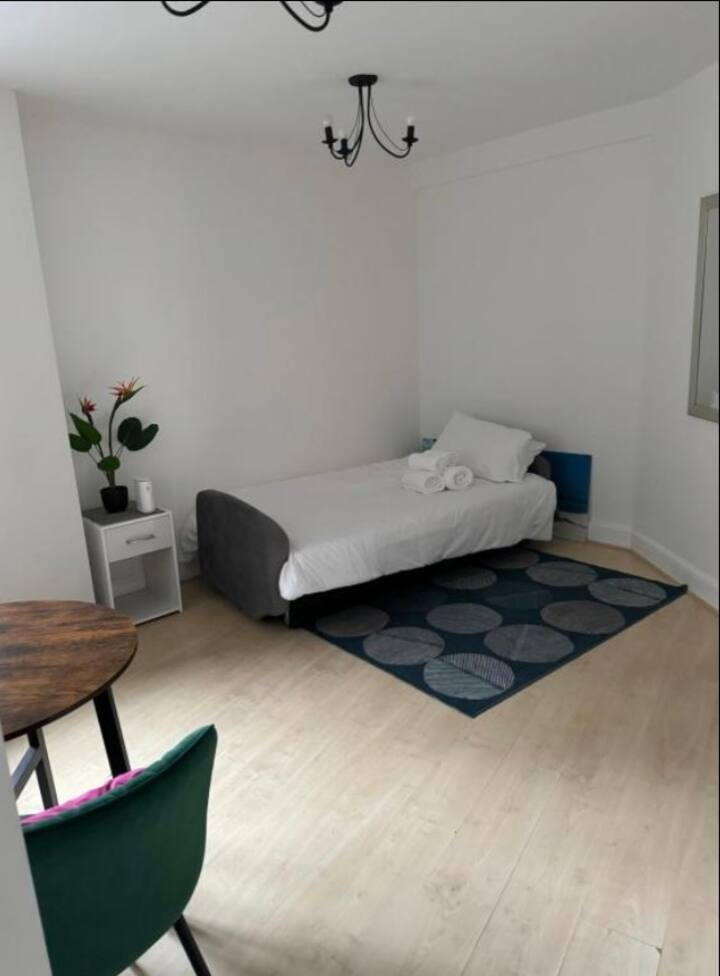 საძინებელი 2