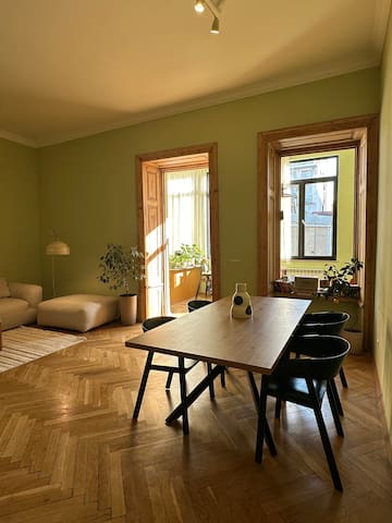 DazHomes managed Airbnb listing 2