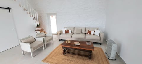 Top Airbnb: Alice's House, Private Pool, 7 km from Beach in Alcobaça