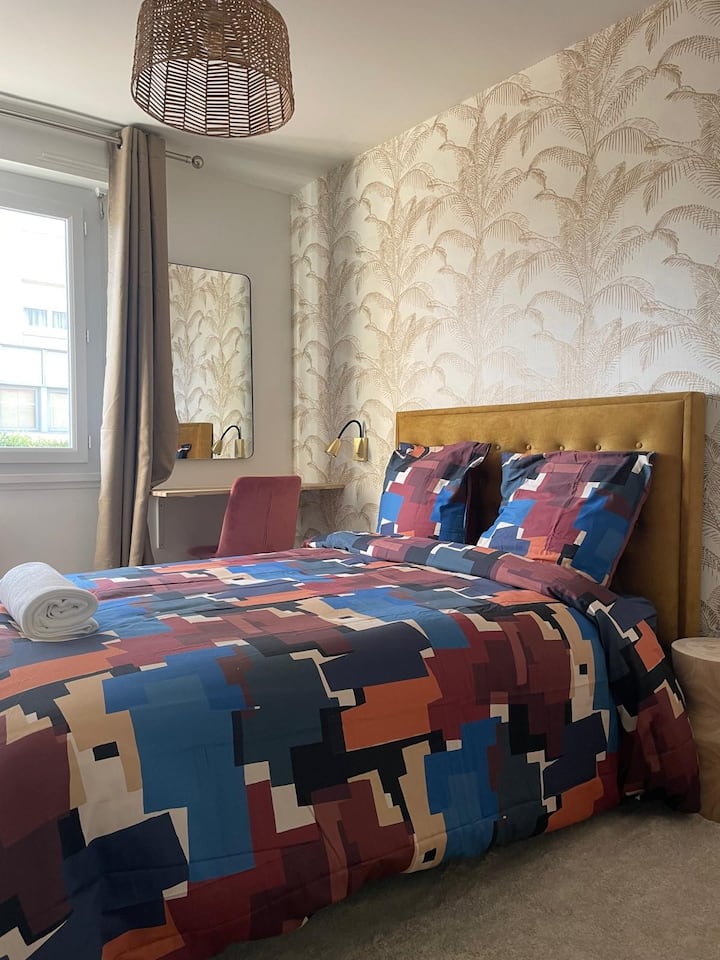 Schlafzimmer 1