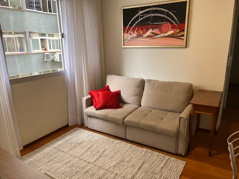 Top performing Airbnb: Quiet downtown retreat, 400 meters from the seafront in Centro