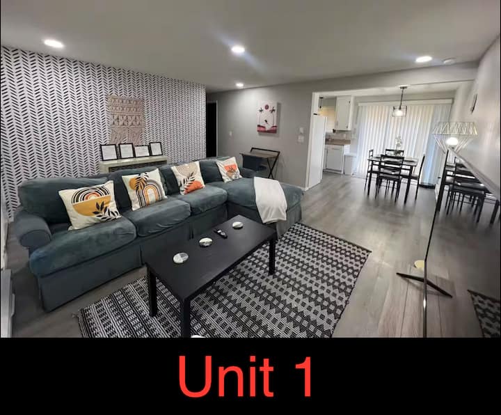 4 Spacious Apts Perfect Location - Puyallup, WA