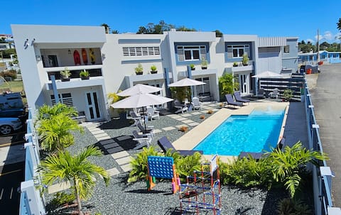 Top performing Airbnb: Pool+Walk to Beach+Fast Wifi+Backup Generator+Loft in Rincón