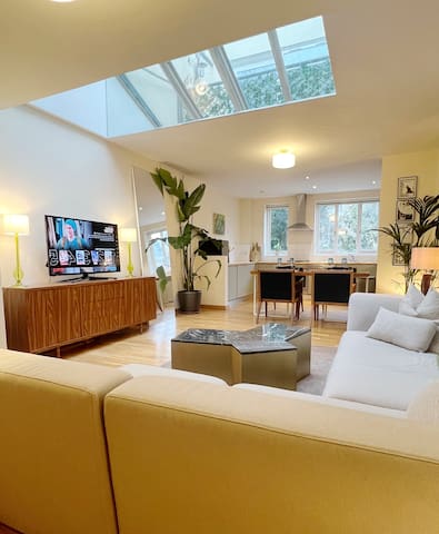 City Centre Green haven. 2 bed/2bth loft