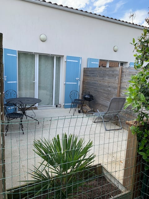 Cozy apartment with sunny terrace