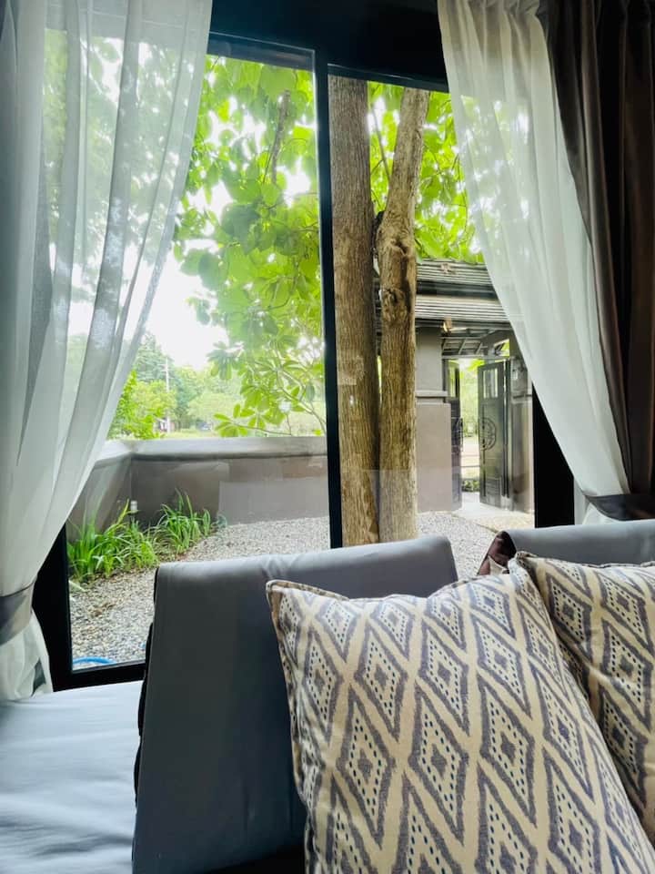 Private Pool Villa With Jacuzzi In The Pool - San Pa Tong District