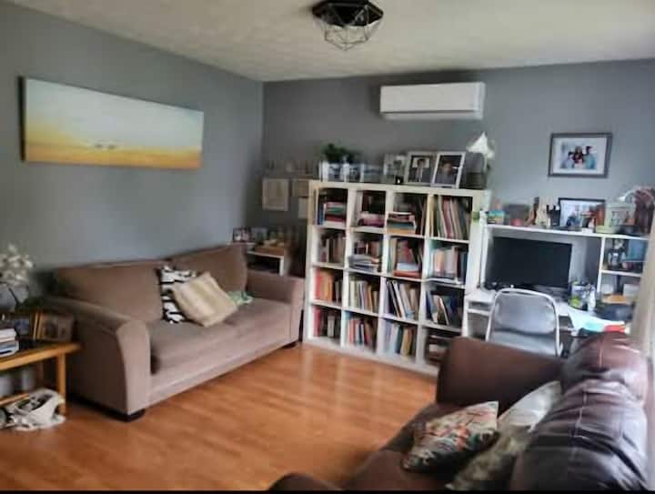 Excelente Casa Completa. - Sherbrooke