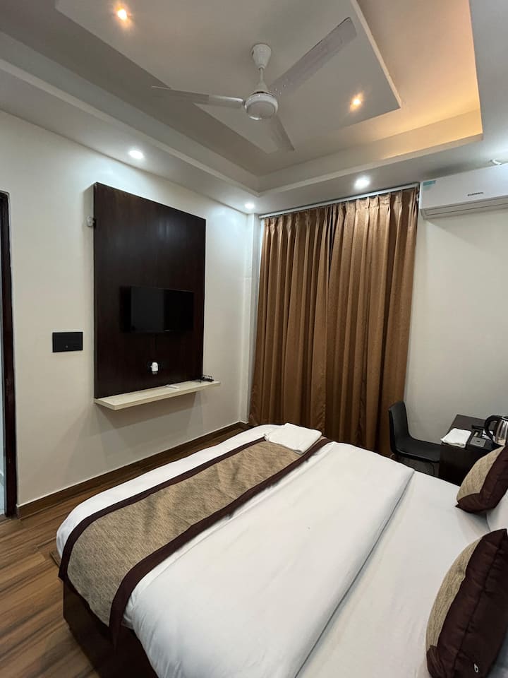 Comfortable Place - Noida