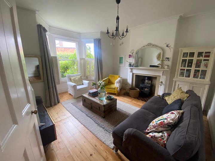 Victorian 
 Family Home - Farnham