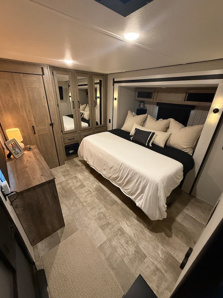 غرفة النوم 1