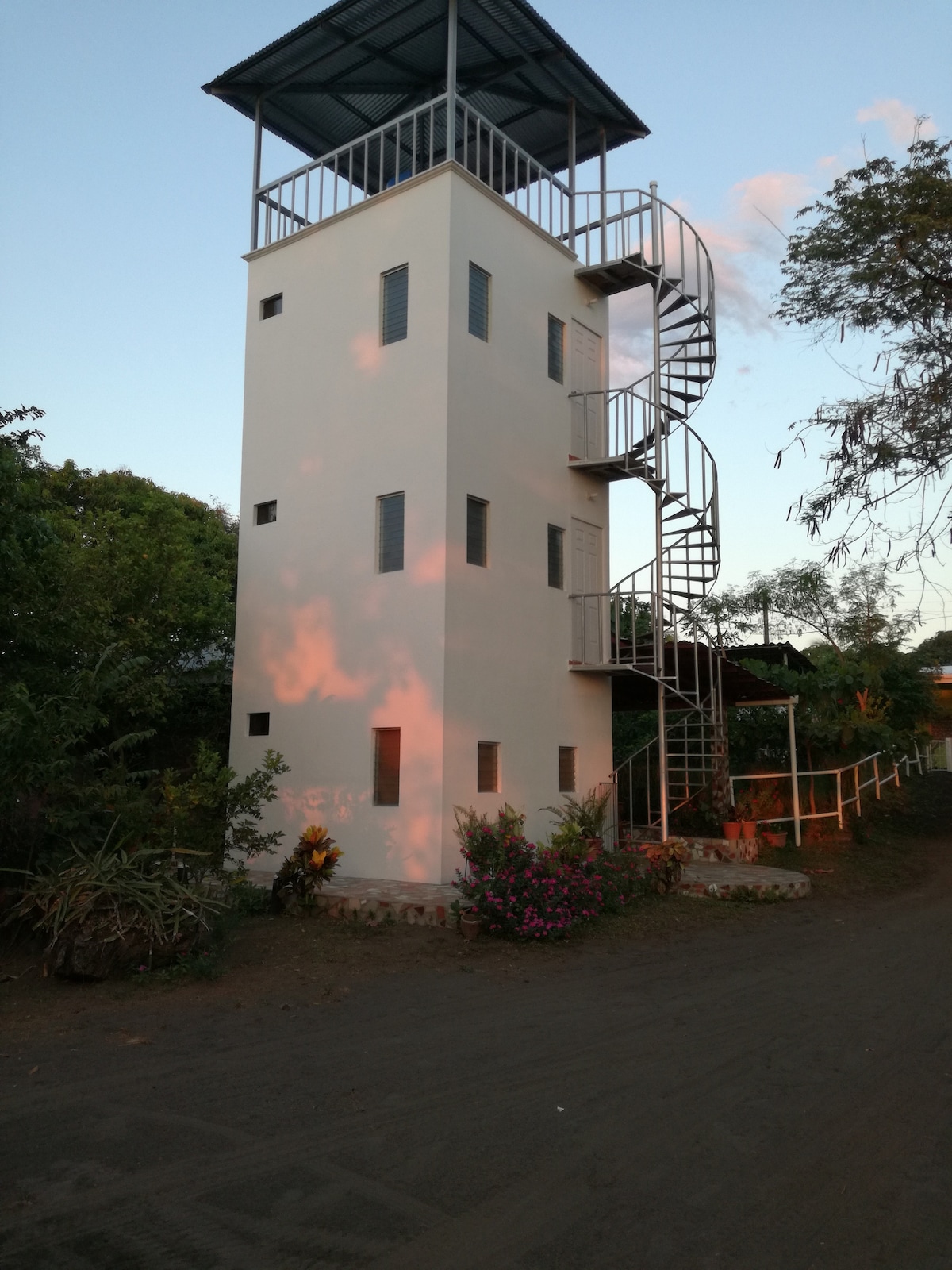 private tower - Towers for Rent in Moyogalpa, Rivas, Nicaragua