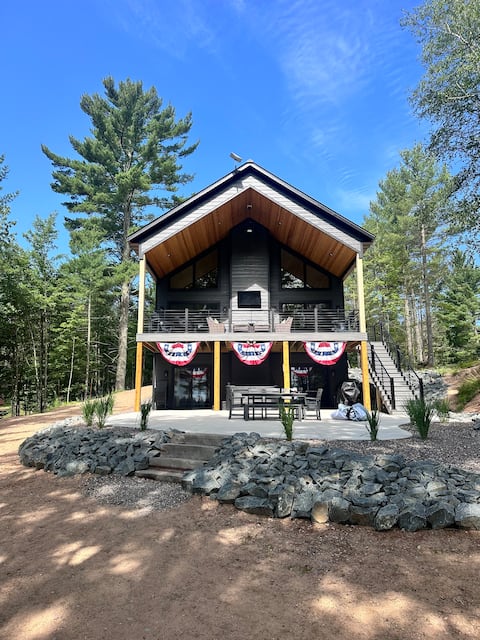 Luxury Lodge in the Northwoods