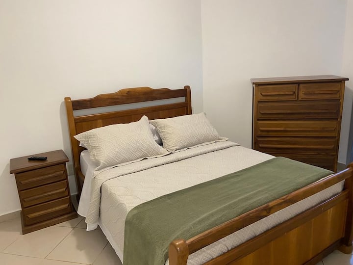 Dhomë gjumi 1