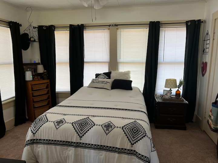 Голямо легло. 