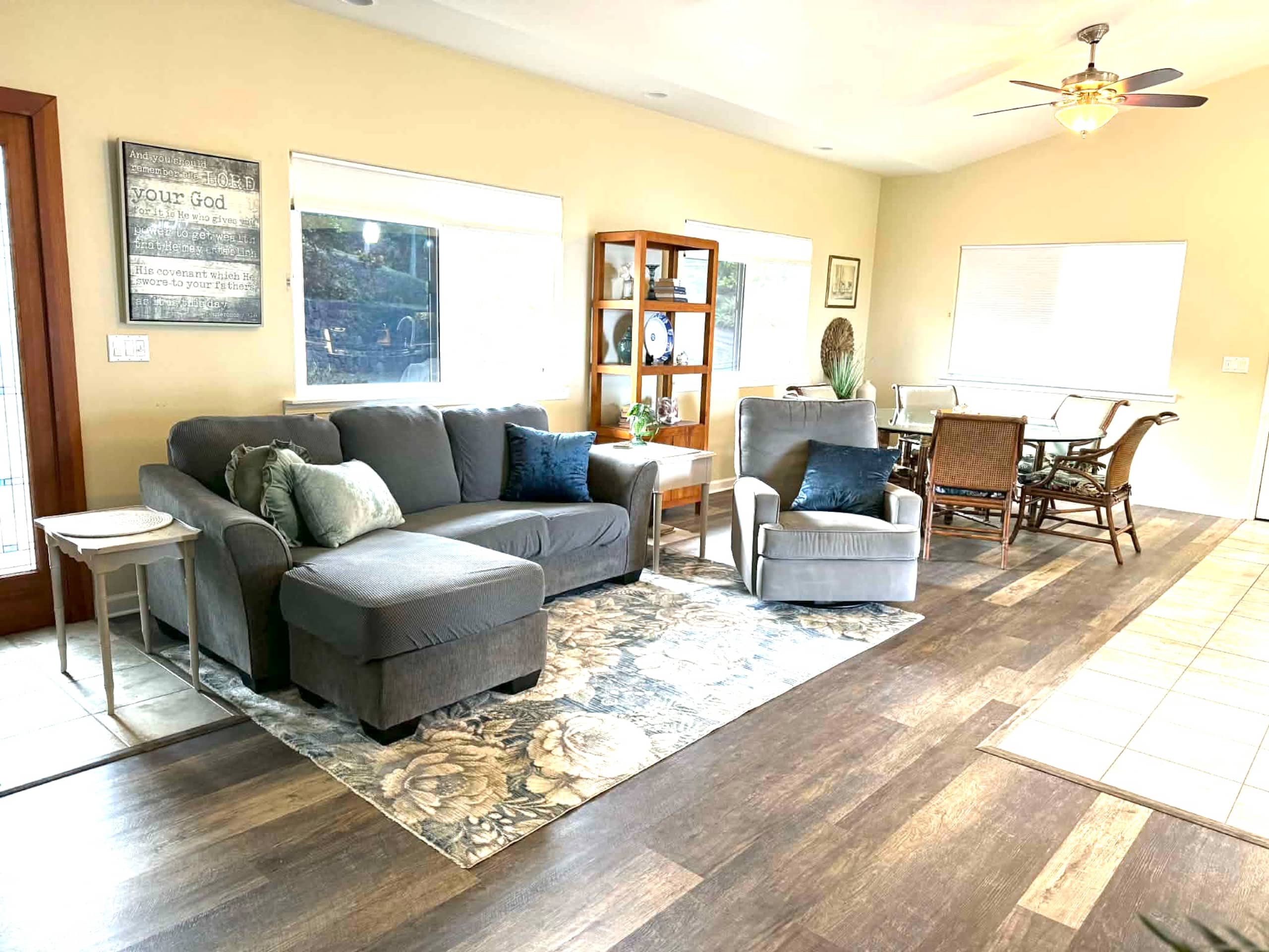Home in Kailua-Kona · ★4.86 · 2 bedrooms · 2 beds · 2 baths - Image 13