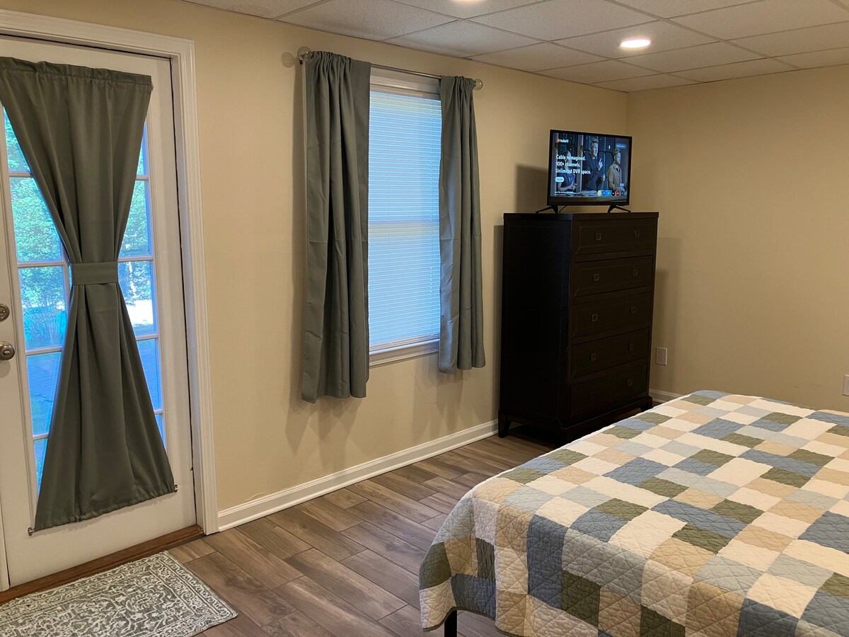 Buford Lanier Private Bed & Bath Suite, 2 Bedrooms
