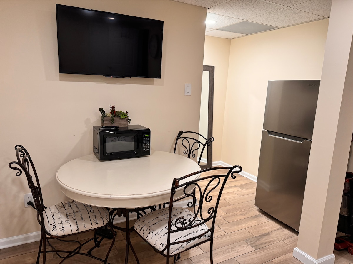 Buford Lanier Private Bed & Bath Suite, 1 Bedroom