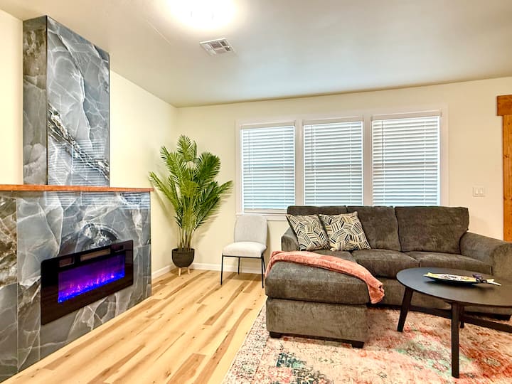 4br Paseo Historic Place | Laundry| Dwntwn - Oklahoma City, OK
