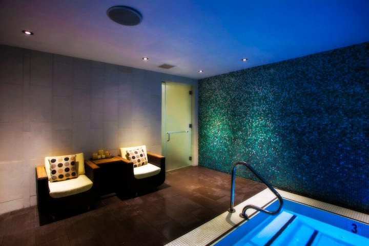 Citycenter Luxury 2bedrooms & Balcony 32nd Floor - Paradise, NV