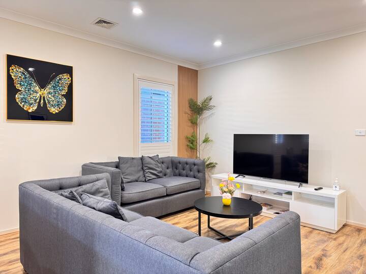 Blue Haven Retreat - Jordan Springs - Penrith