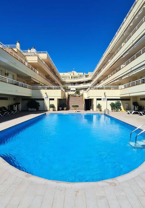 Spectacular oceanfront penthouse in Calamontero