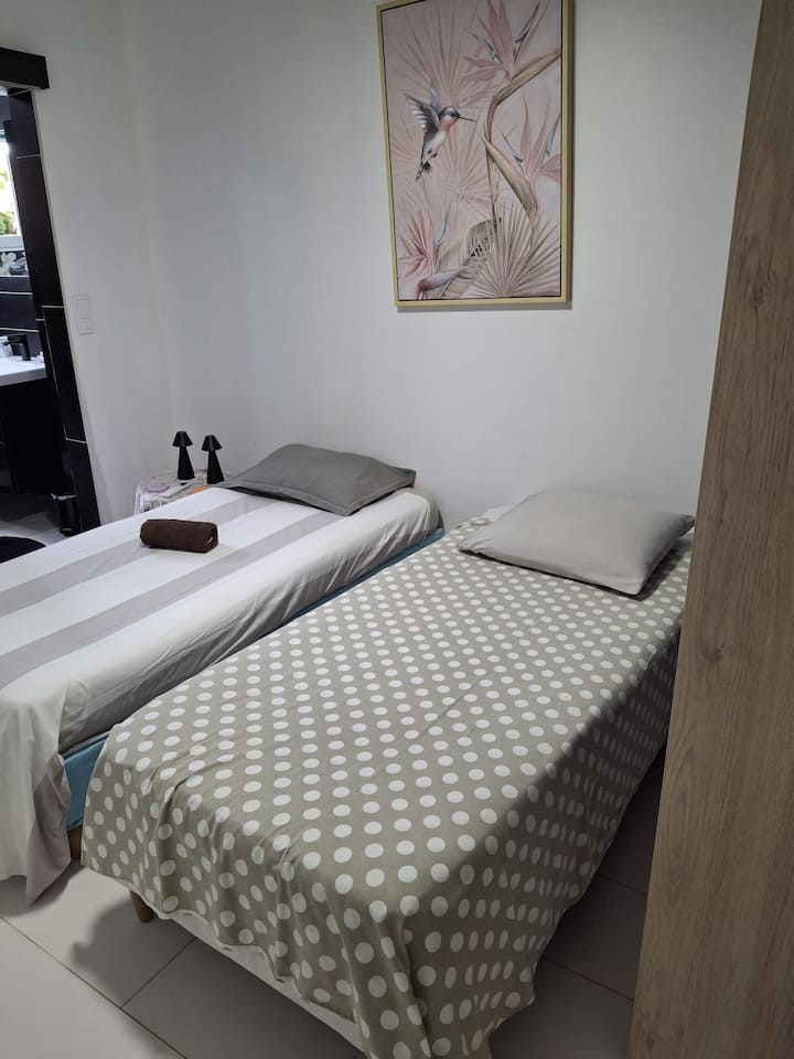 غرفة النوم 2