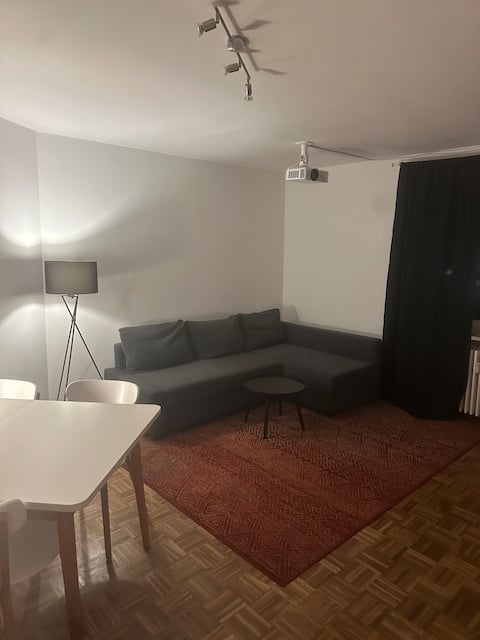 Beliebte Airbnb-Anzeige: Lovely room close to city center in St. Vinzenz