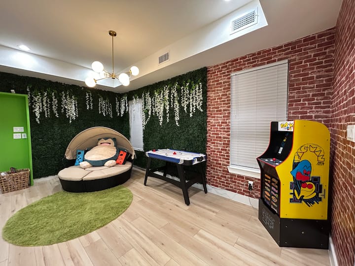 Privacy Shed W/hot Tub|arcade Games|central Htx - Houston, TX