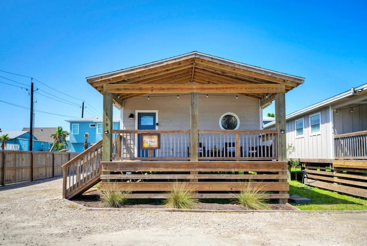 Dual Port A Cottages | Walk To The Beach | Patio - Port Aransas, TX
