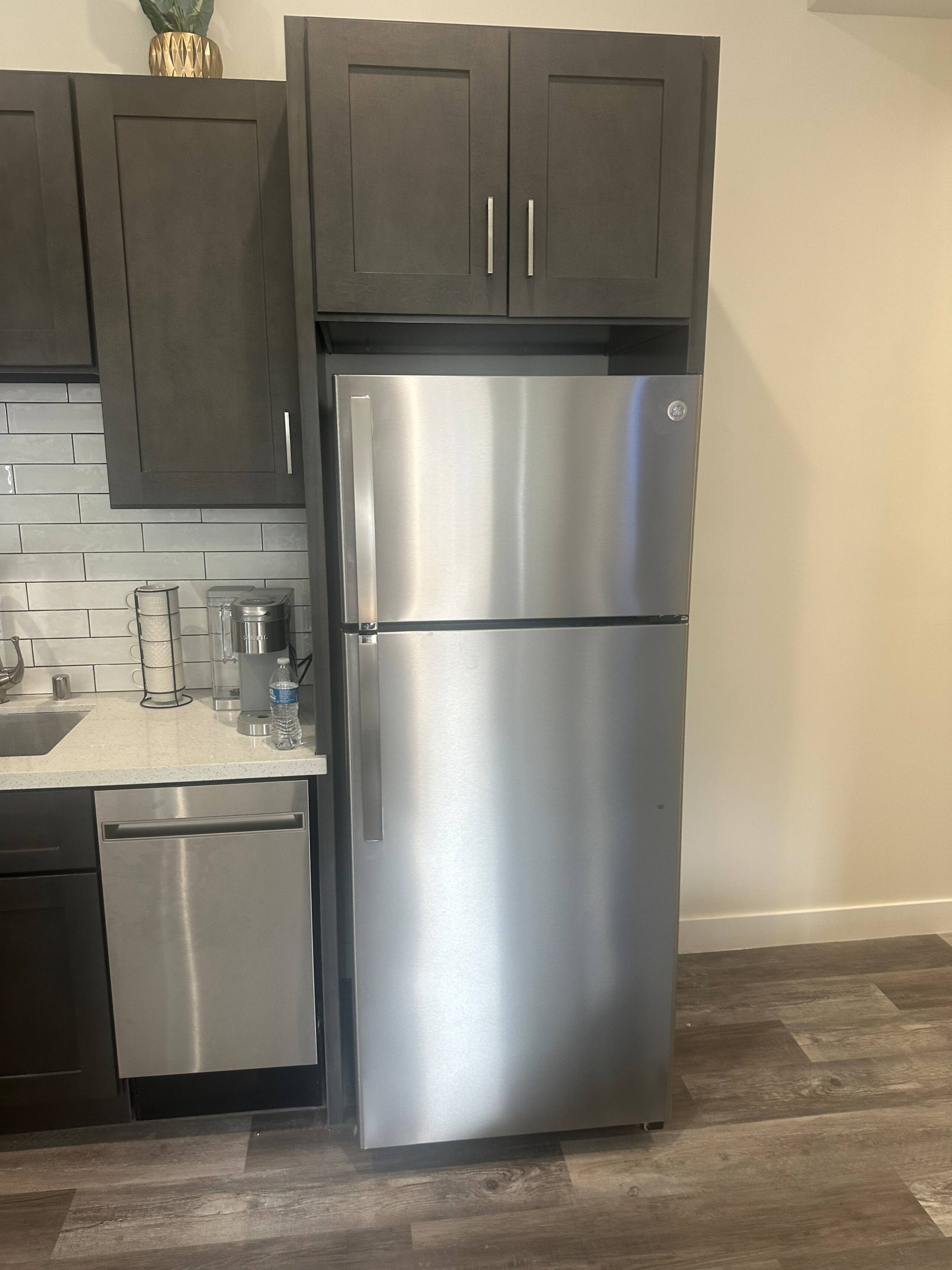 “Cozy 2BR/1BA Retreat - Photo 7