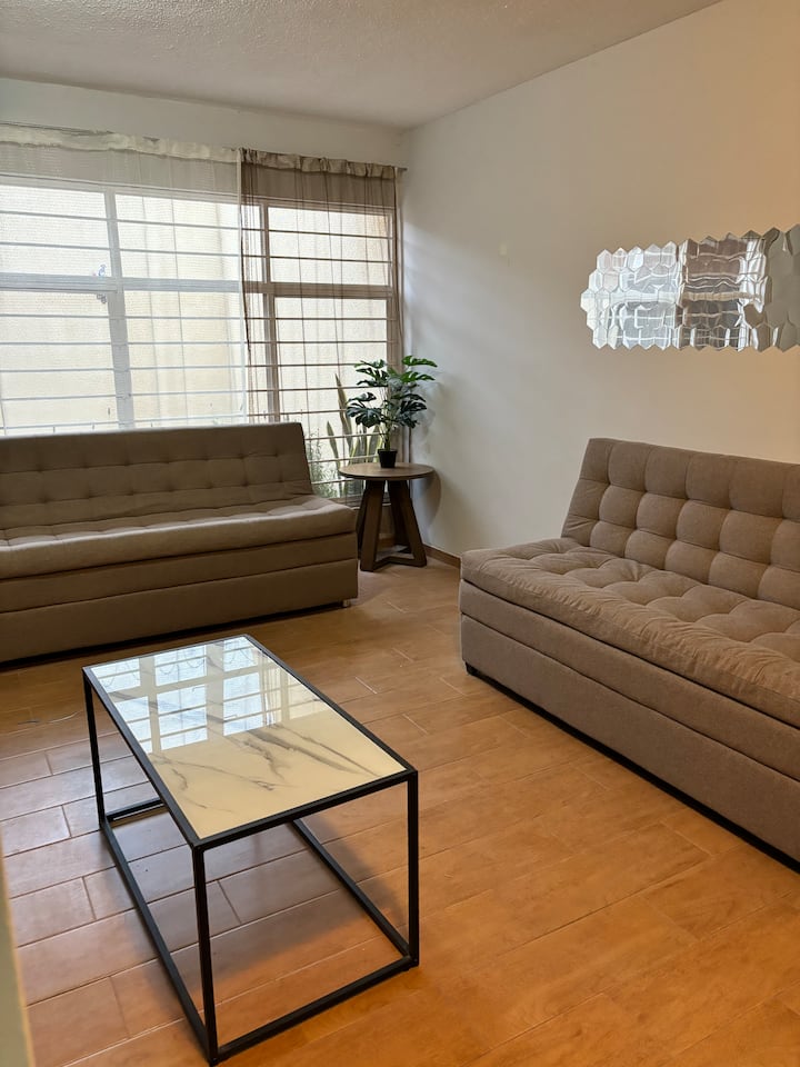 Casa Grande Céntrica Con Alberca - San Luis Potosí