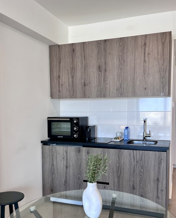 Studio By The Beach - Larnaca